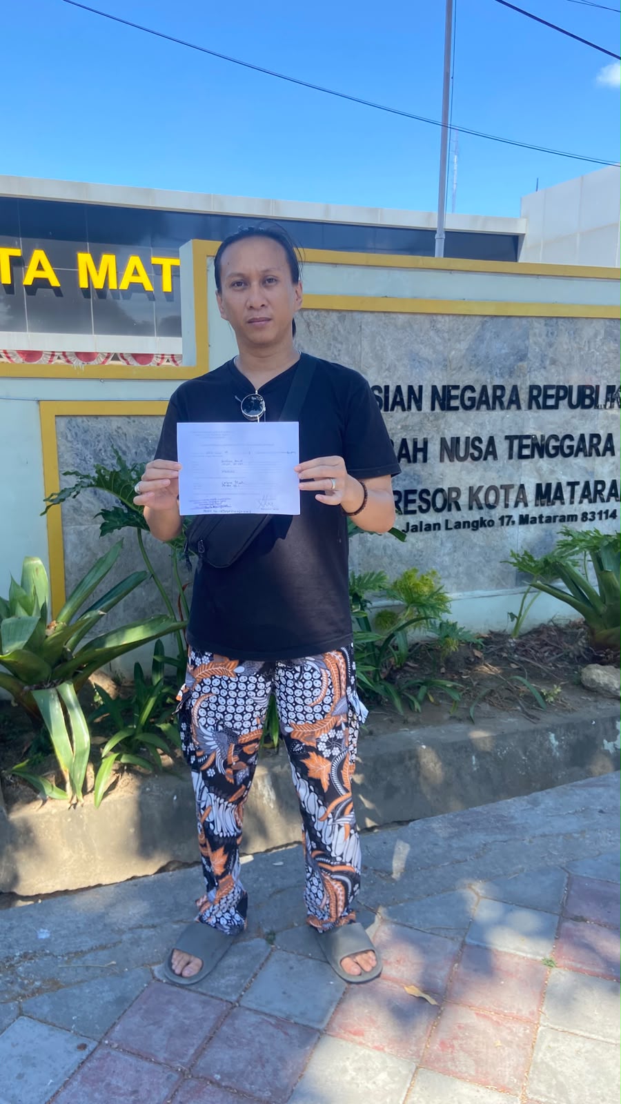 ROSIHAN ANWAR RESMI LAPOR DUGAAN PENIPUAN & PENGGELAPAN Rp43,5 JUTA KE POLRESTA MATARAM, SEMESTA NTB KAWAL HINGGA TUNTAS